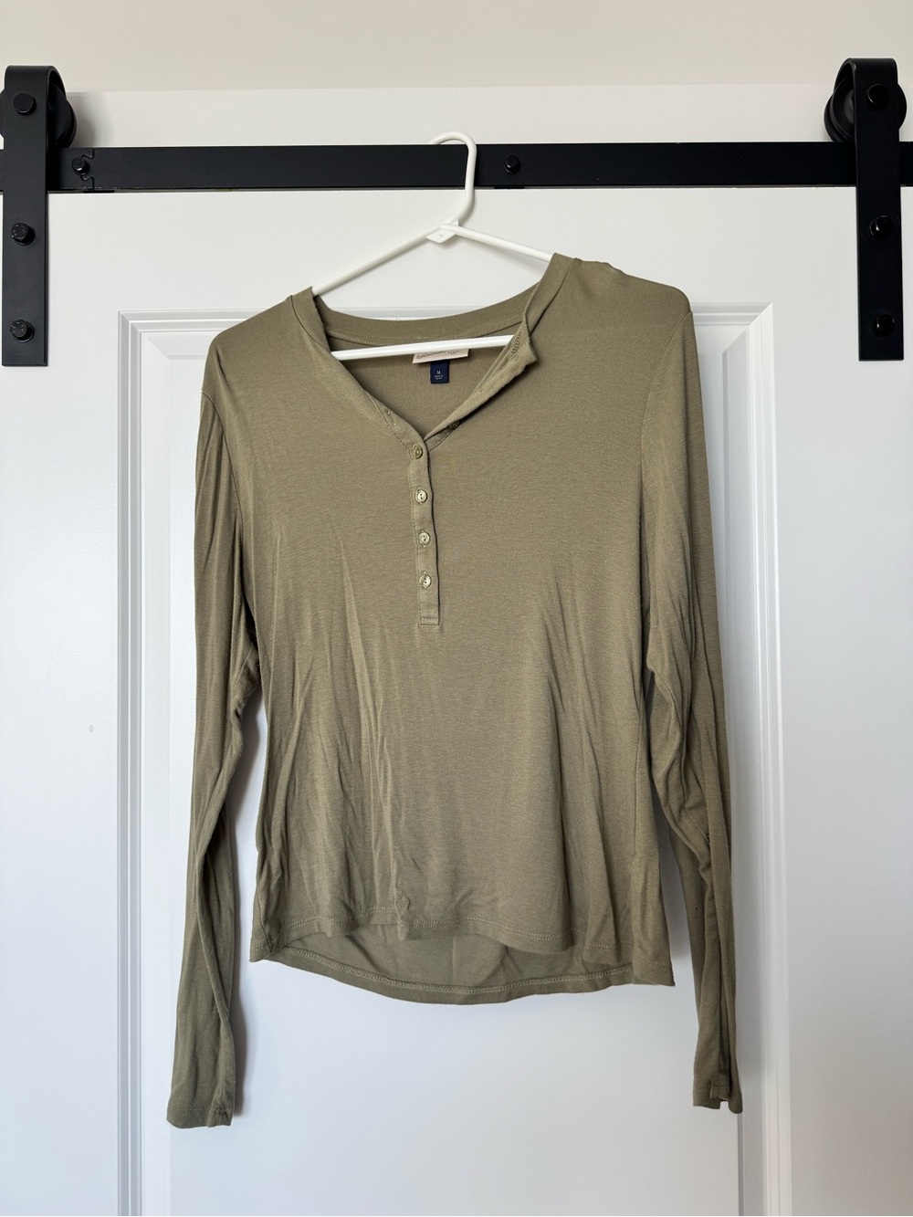 Universal Thread Olive Green Long-Sleeve Henley Top